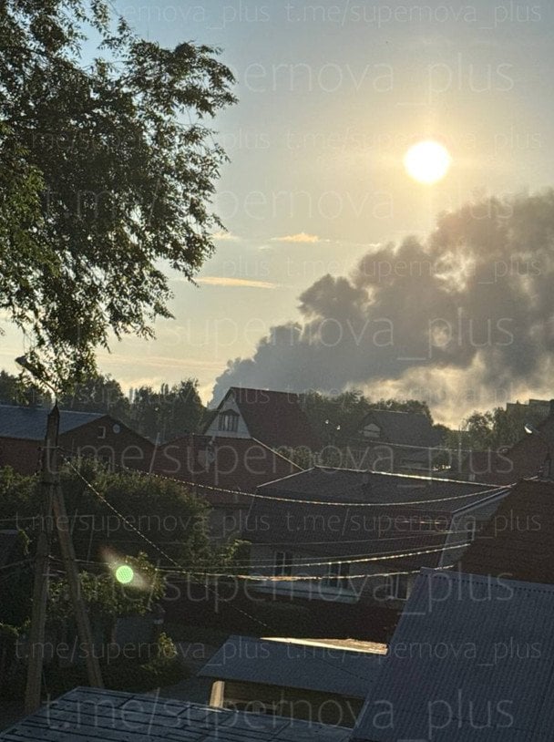 Дим над Тольятті після атаки дронів / © із соцмереж