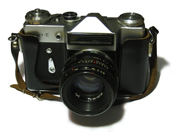 Фотоапарат «Зеніт-Е» з об’єктивом «Геліос-44-2». Фото: Kmetz/CC BY-SA 3.0