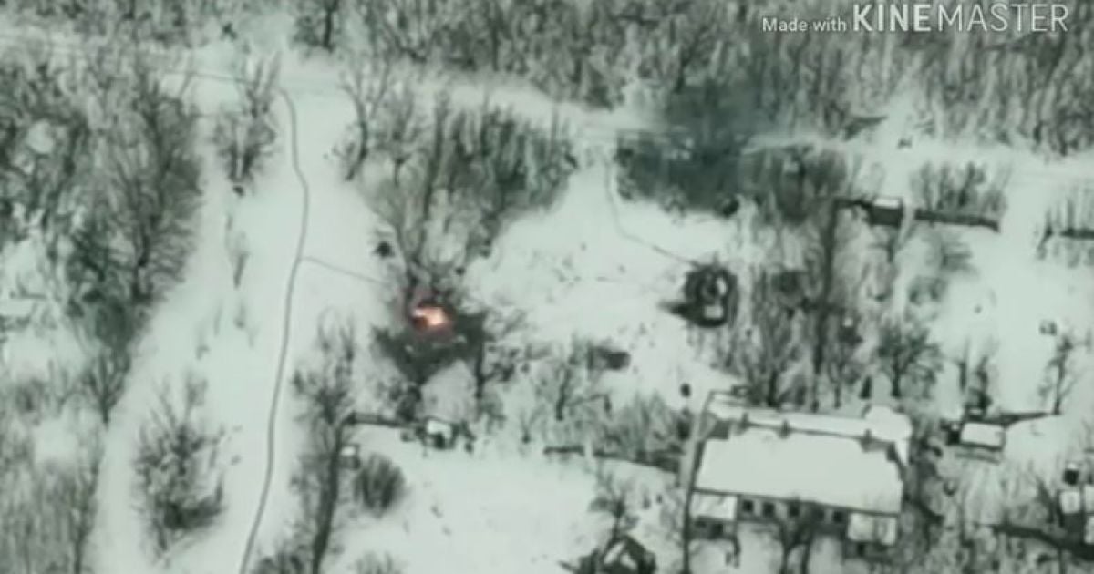 В сети обнародовали видео уничтожения украинскими военными БМП боевиков на Светлодарской дуге