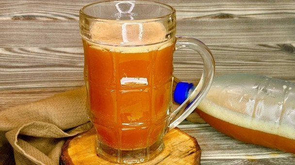 Как приготовить вкусный, пенистый и полезный квас, как из бочки: шесть часов — и готово
