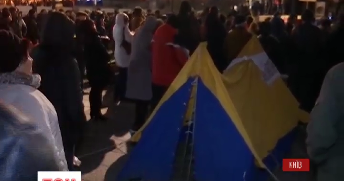 На Майдане остаются ночевать активисты