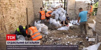 В Ірпені розбирають завали, які лишилися після рашистських обстрілів