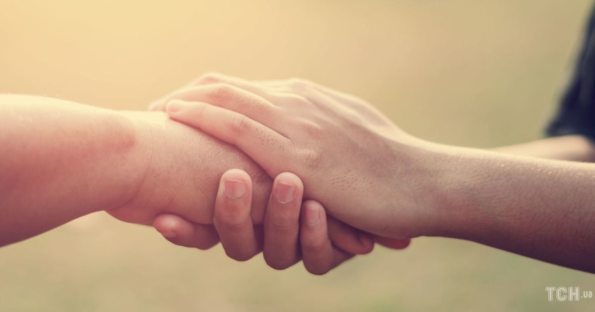 Как поддержать человека, который переживает потерю близких