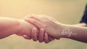 Как поддержать человека, который переживает потерю близких