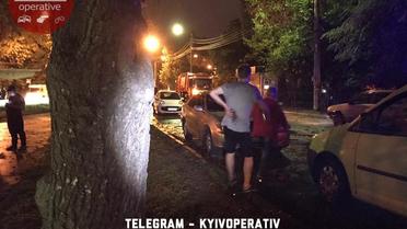 стрілянина на кирилівській_1 / © Facebook/Киев Оперативный