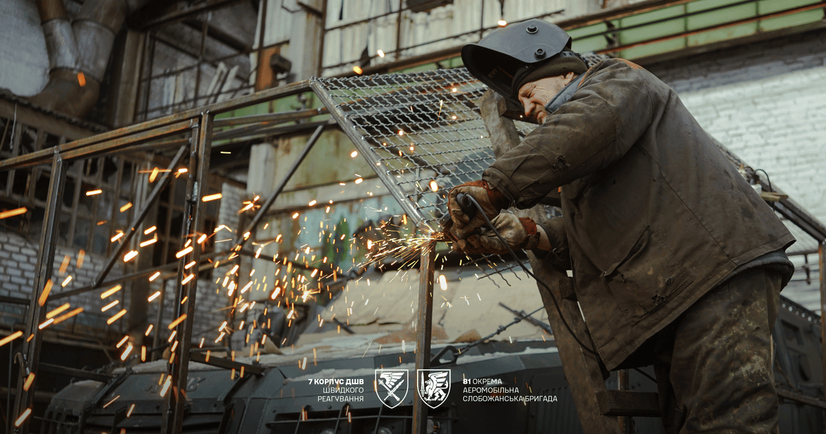 “Обварити”, щоб вижити: фоторепортаж із прифронтової ремонтної майстерні 81-ї бригади ДШВ
