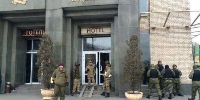 В МВД заявляют, что не ставили ультиматум "революционерам" в отеле "Казацкий"