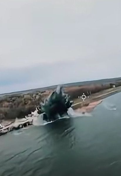 Атака на дамбу