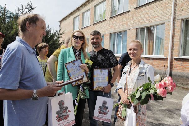 Оля Полякова допомогла відновити садочок / © пресслужба Олі Полякової