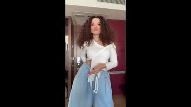 Настя Каменских исполнила свою песню и столкнулась с хейтом