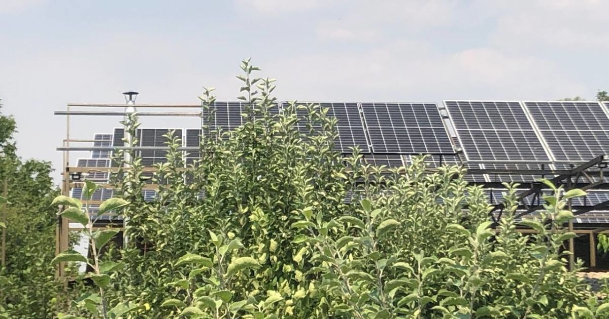 На Донеччину передали систему Tesla Powerwall 2 от Илона Маска (фото)