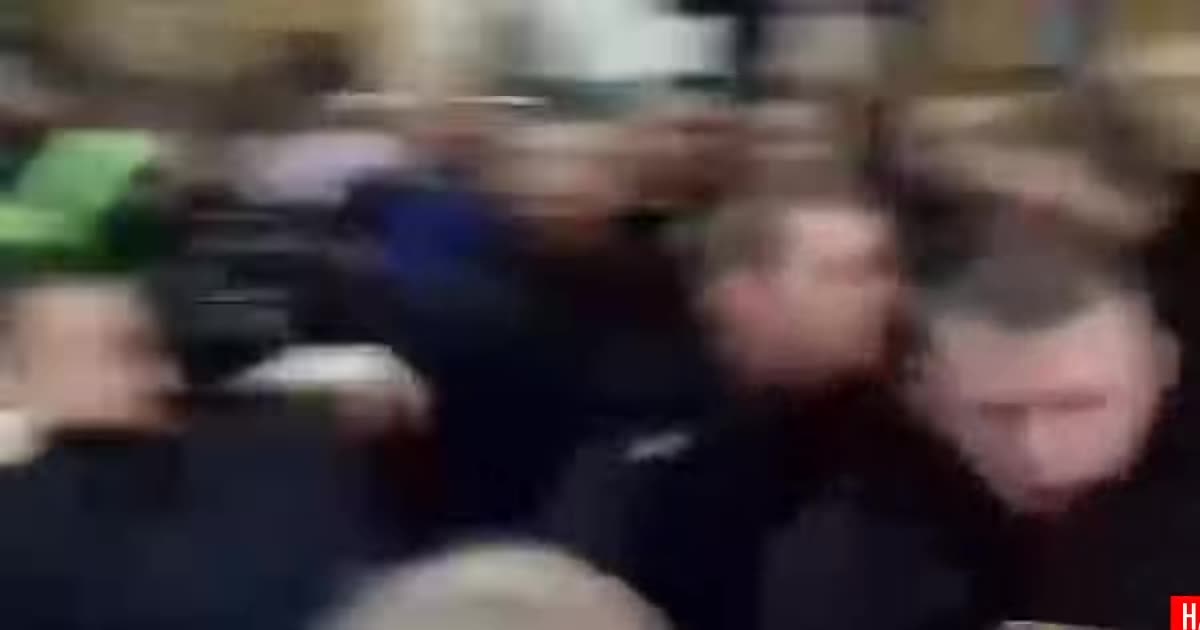 В Херсоне подрались противники и сторонники переименования улицы именем Гандзюк