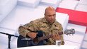 Ведуча не стримала сліз! Пісня музиканта-військового про маму розчулила всіх