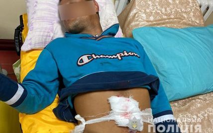 Йшов 2 км, стікаючи кров’ю: у Тернопільській області через їжу підрізали 20-річного хлопця