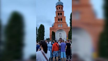 Прихильники УПЦ МП на Хмельниччині кричали "Ганьба", "Ми не хочемо ПЦУ"