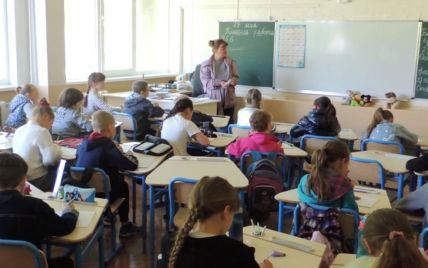В школах Каховского района Херсонщины оккупанты запрещают детям учиться по украинской программе — Генштаб