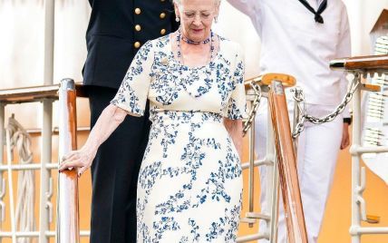 В елегантній "квітковій" сукні: 78-річна королева Маргрете II вийшла на публіку в новому образі