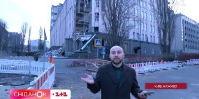 Російська ракета влучила у готель в центрі Києва