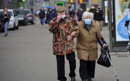 Зеленский анонсировал расширение программы доплат к пенсиям в 2022 году