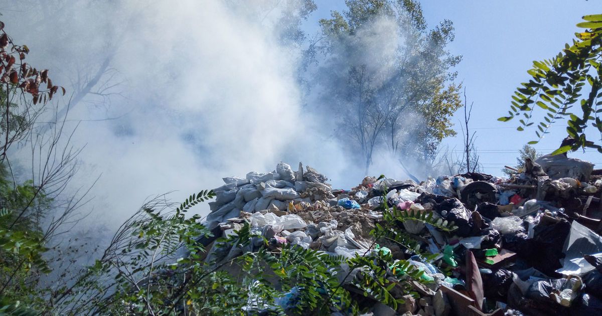 Пожежа на Русанівських садах_3 / © Информатор