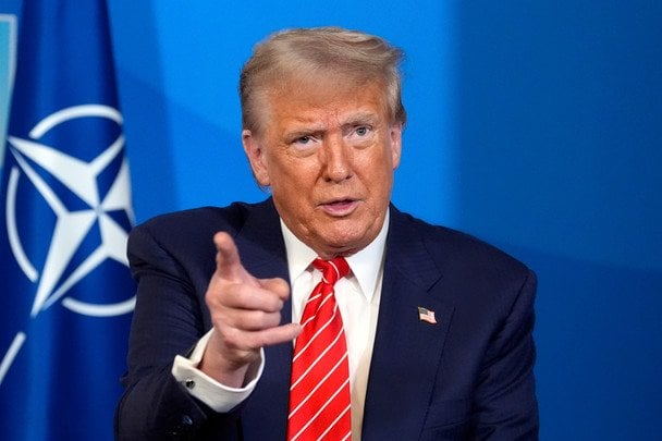 "Я кладу трубку, а потом летят ракеты на Киев": Трамп раскритиковал Путина