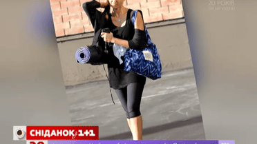 Джессіка Альба прокидається удосвіта, аби зайнятися йогою