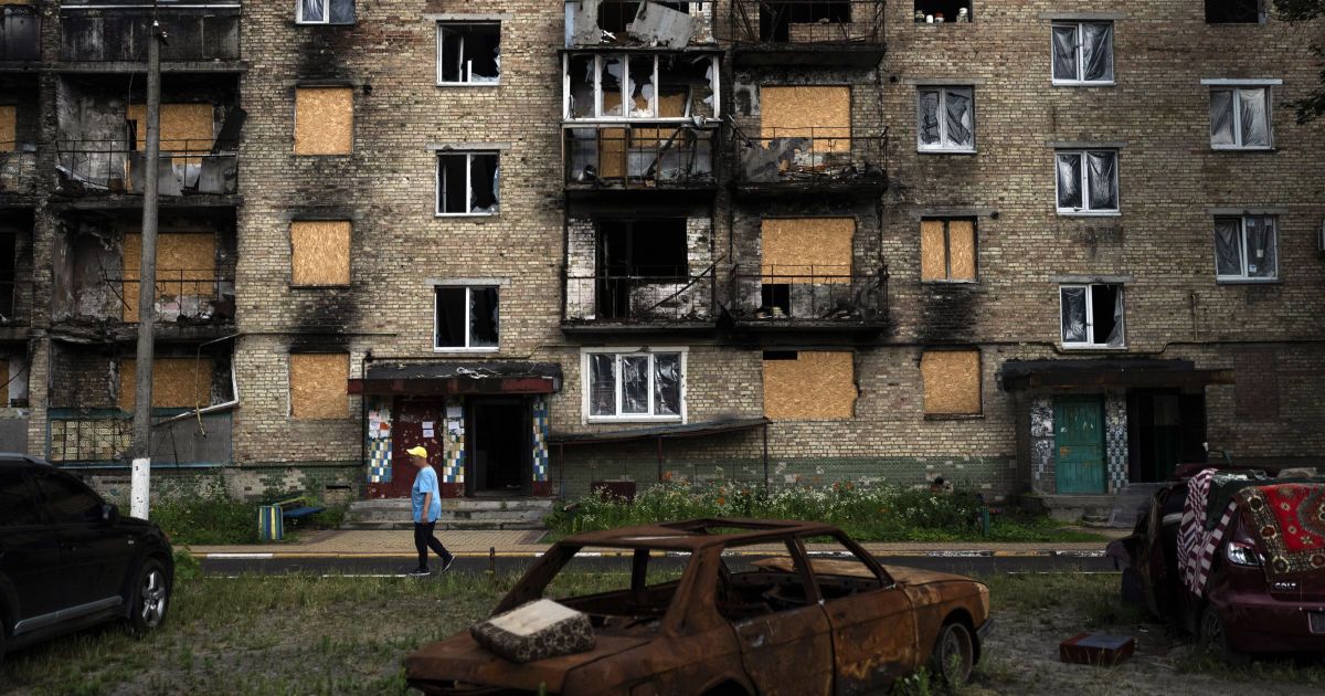 Окупанти тероризують українців