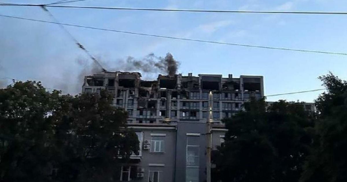 Россия нанесла удар по многоэтажке в Днепре