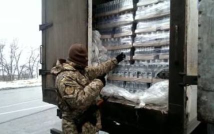 В защиту задержанных на Донбассе контрабандистов "вписался" нардеп из коалиции - Аваков