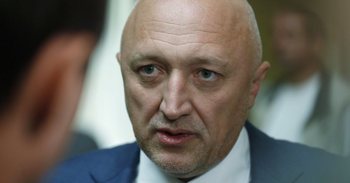 Бывший председатель Полтавской ОГА судится с Порошенко
