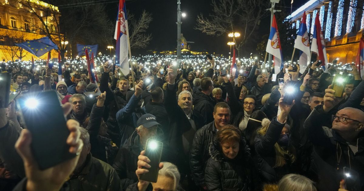 Протести у Сербії