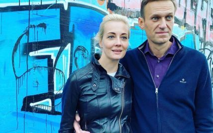 Дружину Навального затримали на мітингу і помістили в автозак