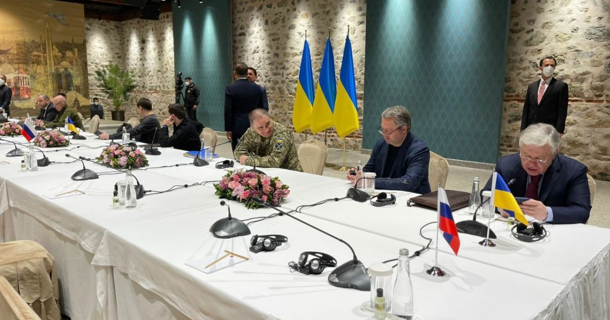 Делегації України та РФ зустрічаються в Туреччині: все про переговори в режимі онлайн