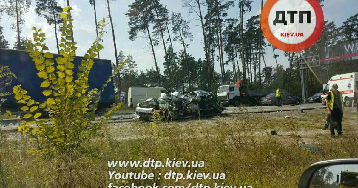 у Святошинському районі Києва на Гостомельському шосе сталася смертельна ДТП_8 / © dtp.kiev.ua