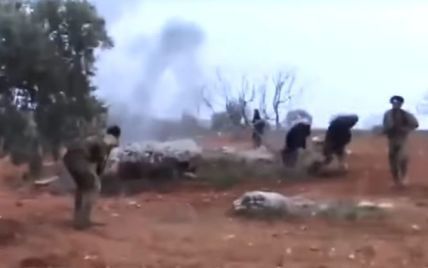 Появилось видео, на котором пилот сбитого российского Су-25 в Сирии взорвал себя гранатой