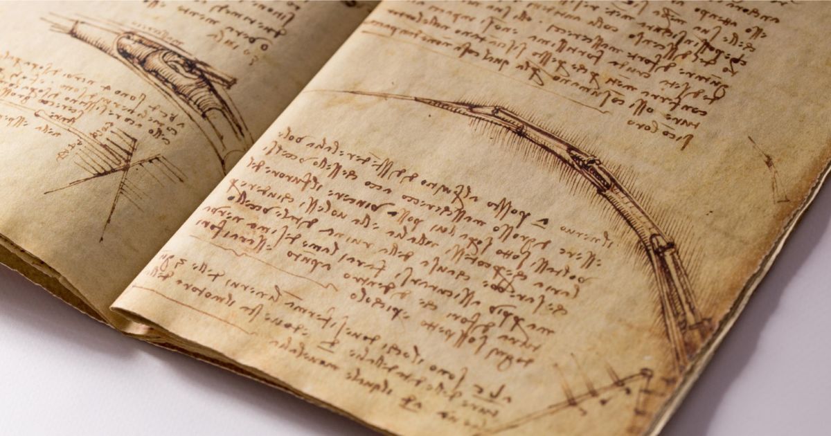 В свободный доступ выложили оцифрованные записные книжки Леонардо да Винчи
