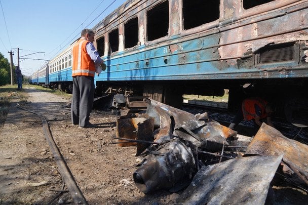 РФ прицільно атакує поїзди / © Associated Press