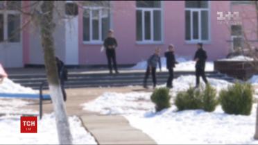 На Житомирщині восьмикласники побили школяра до втрати свідомості