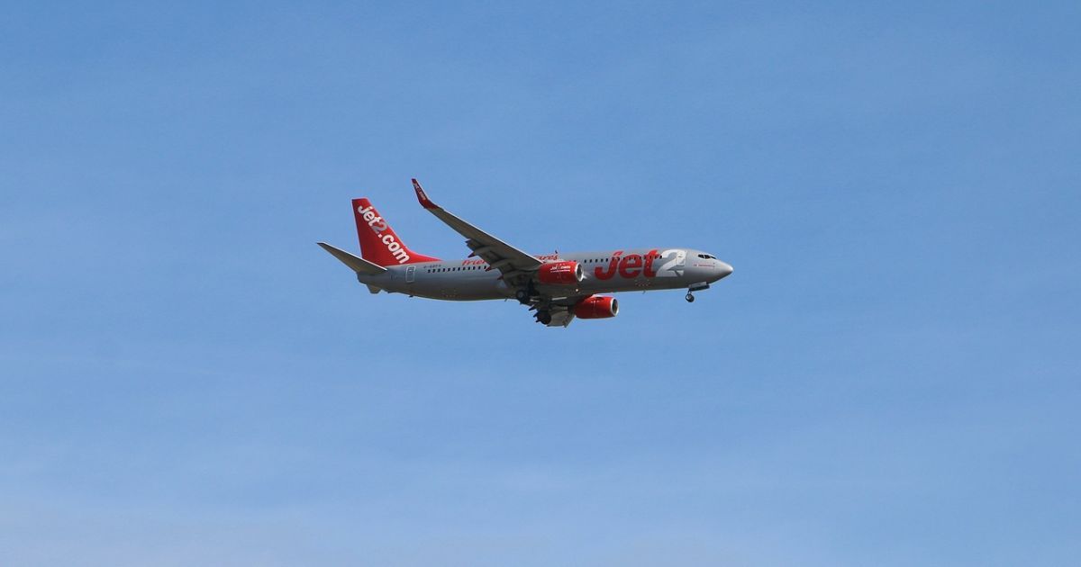 Пасажирський літак