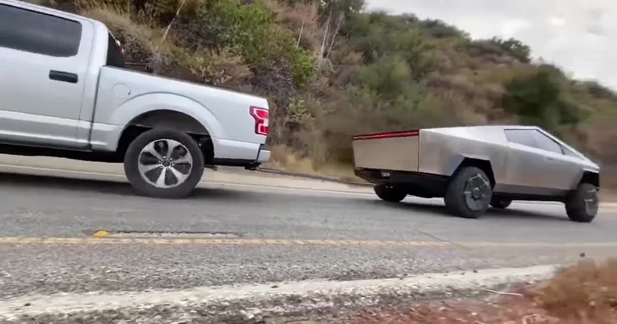 Ford против Tesla. Маск показал невероятную мощность пикапа Cybertruck на видео