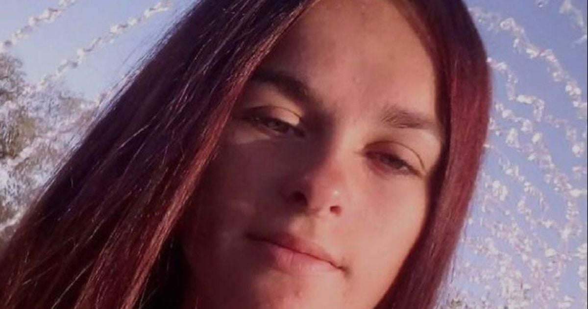 Пішла з дому та не повернулася: миколаївська поліція розшукує дівчину (прикмети)