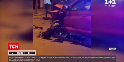 Новости Одессы: ночью две иномарки не поделили дорогу на перекрестке – один из водителей травмирован