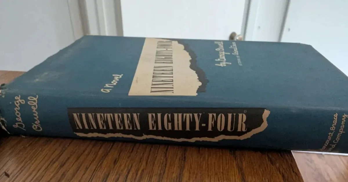 Примірник книги випущений 1949 року