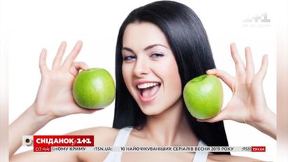 Топ-5 продуктів, які допоможуть зберегти жіночу красу