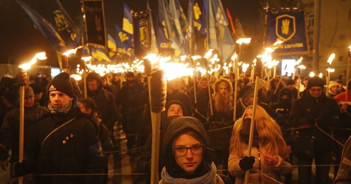 смолоскипна хода в Києві до дня пам'яті Героїв Крут_5 / © УНІАН