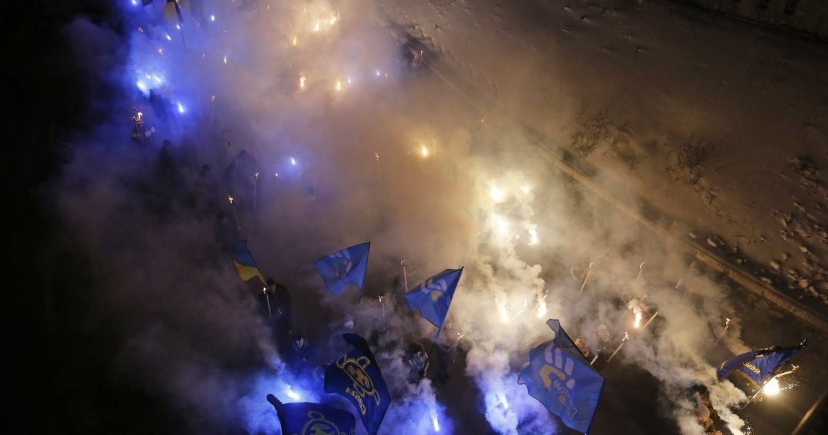 смолоскипна хода в Києві до дня пам'яті Героїв Крут_2 / © УНІАН
