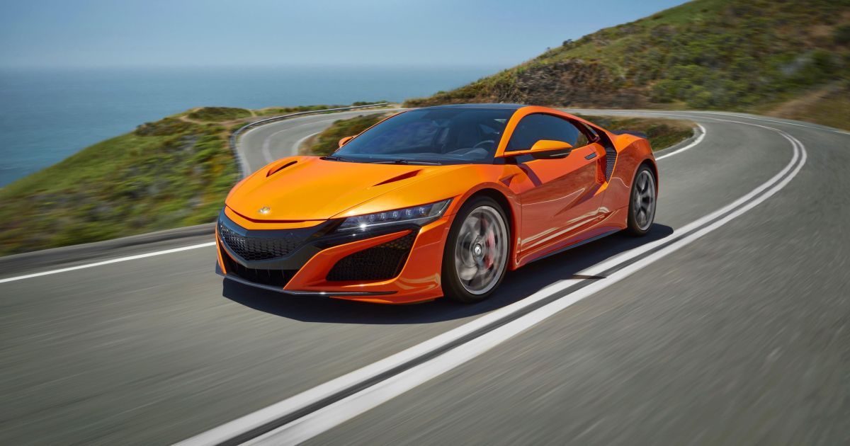 Honda представила оновлений гібридний спорткар NSX