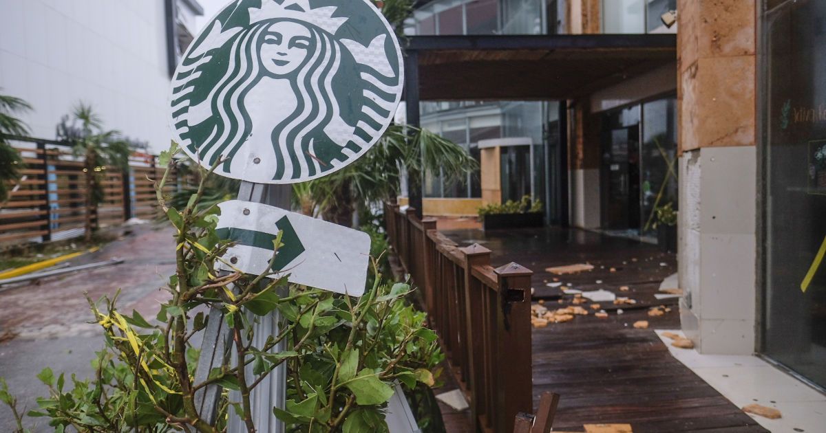 Из-за урагана "Дельта" чверть миллиона мексиканцев остались без электричества