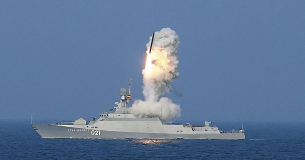 Россия вывела в Черное и Средиземное моря ракетоносители: сколько "Калибров" на бортах
