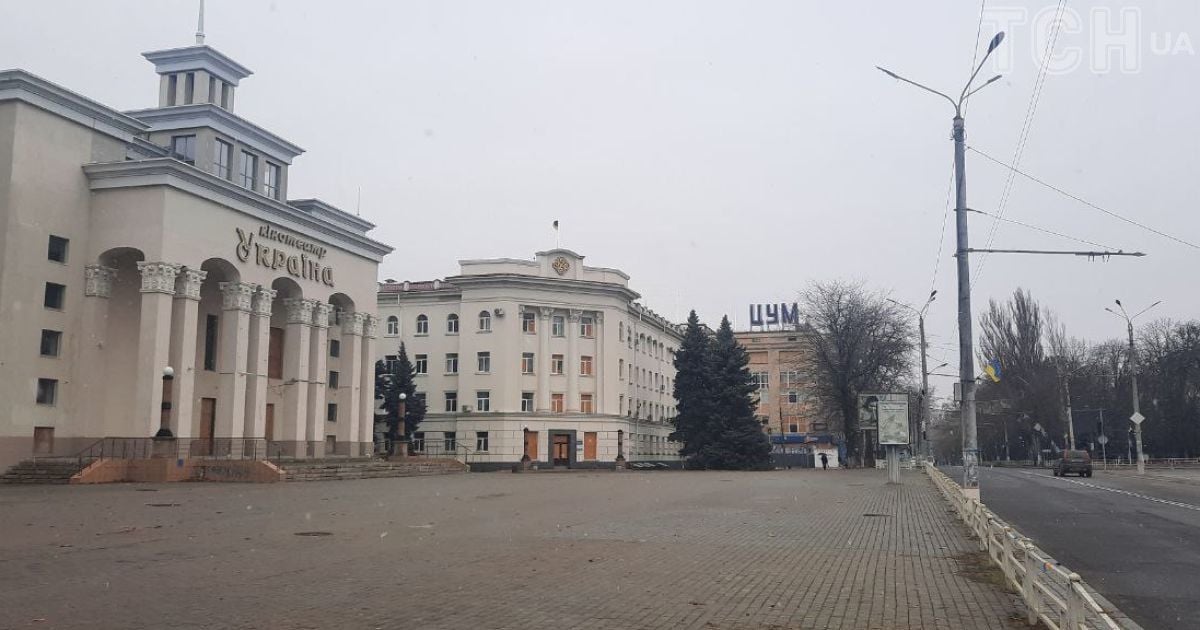 Місто Херсон - громадян попереджають про обстріл